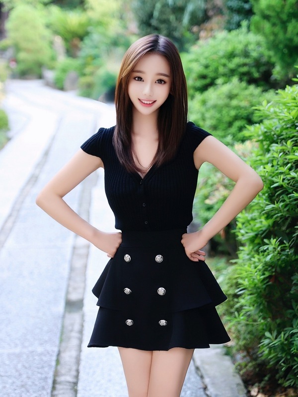 レモン(19)のグラビア