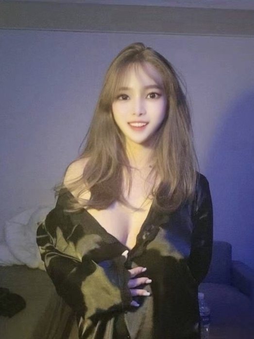 メロディー★日本初新人(19)のグラビア