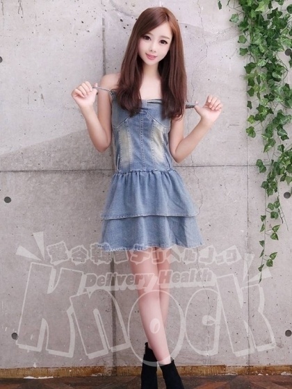 あいちゃん(19)のグラビア