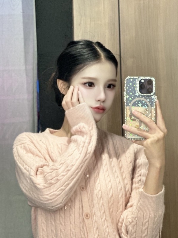 ライム(19)のグラビア
