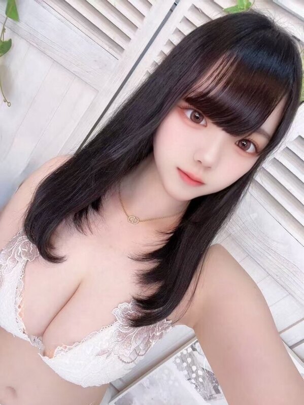 モカ(18)のグラビア