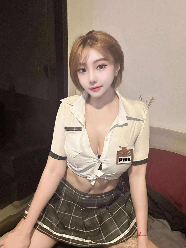 日本初!デビュー!ピンクちゃん写真更新致しました!